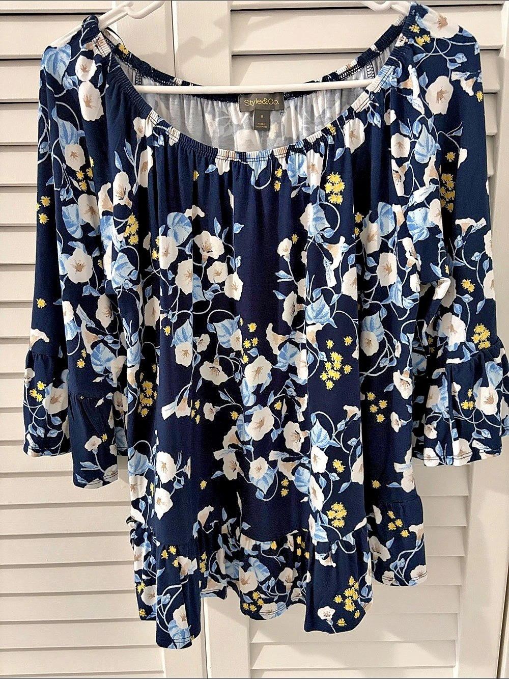 Style&Co. Floral Mini Skirt in Blue & White Size Medium Like New